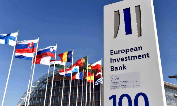 البنك الأوروبي للاستثمار يخصص 365 مليون أورو للمغرب لتعزيز البنية التحتية للنقل وتحديث شبكات الربط